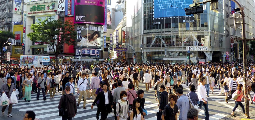  The amount of congestion - both vehicles and pedestrians - on Japan