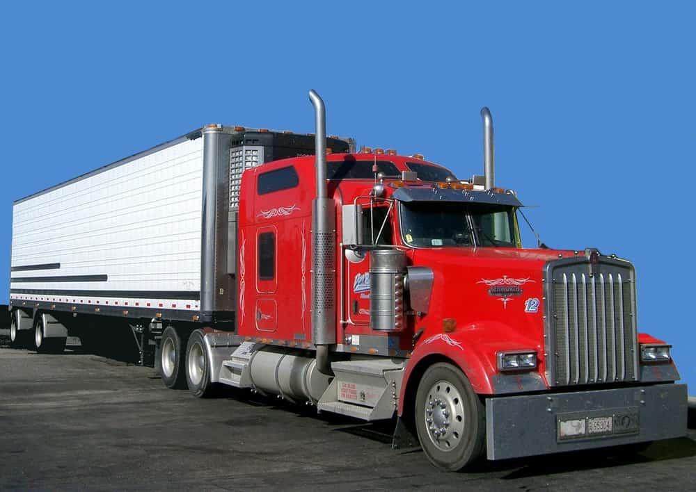  New guidance from FMCSA says that ELDs are required on vehicles that have engines newer than the 2000 model year, regardless of when the chassis was built. ( Photo:  PRA, Wikimedia Commons  ) 