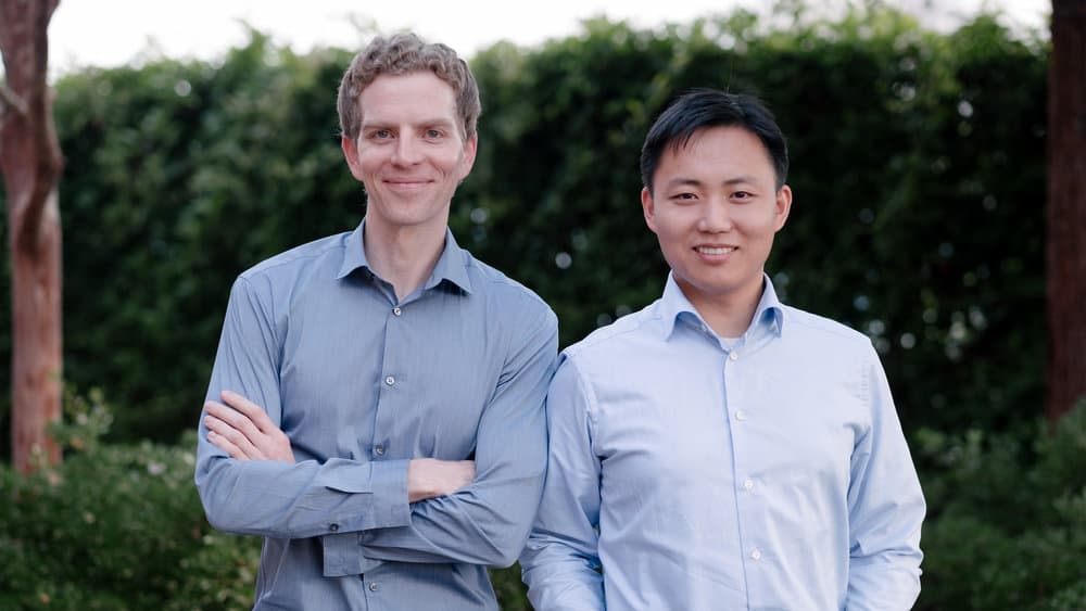  Meet the Nuro co-founders, Dave Ferguson and Jiajun Zhu. (Photo: Nuro) 