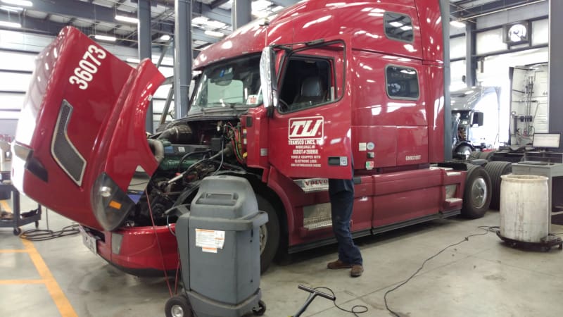  Truck repairs are inevitable, but a new solution from Uptake that utilizes Geotab sensors and artificial intelligence aims to identify problems before they become extended downtime events. 