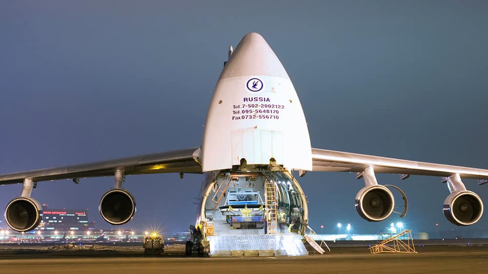  Antonov AN-124 Loading using Ramp. photo courtesy of: Flickr/Alexsander Markin 