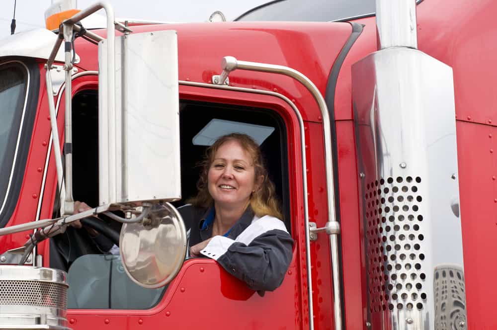 Parking apps boost safety, productivity for female truckers (Photo: Shutterstock)