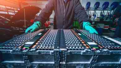 Waste mountains of EV batteries a possibility with current mediocre recycling systems (Photo: Shutterstock)