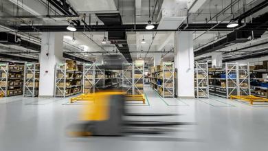 Leveraging robots-as-a-service in a competitive warehousing environment (Photo: Shutterstock)