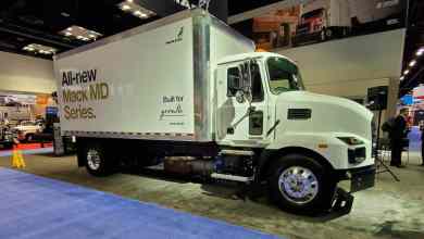Mack MD6 medium duty truck