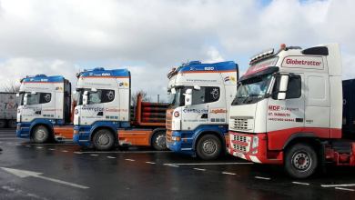 French trucks on break