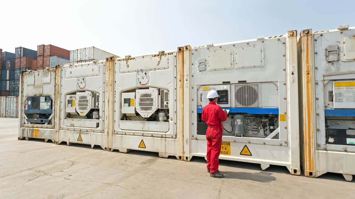 Refrigerated containers