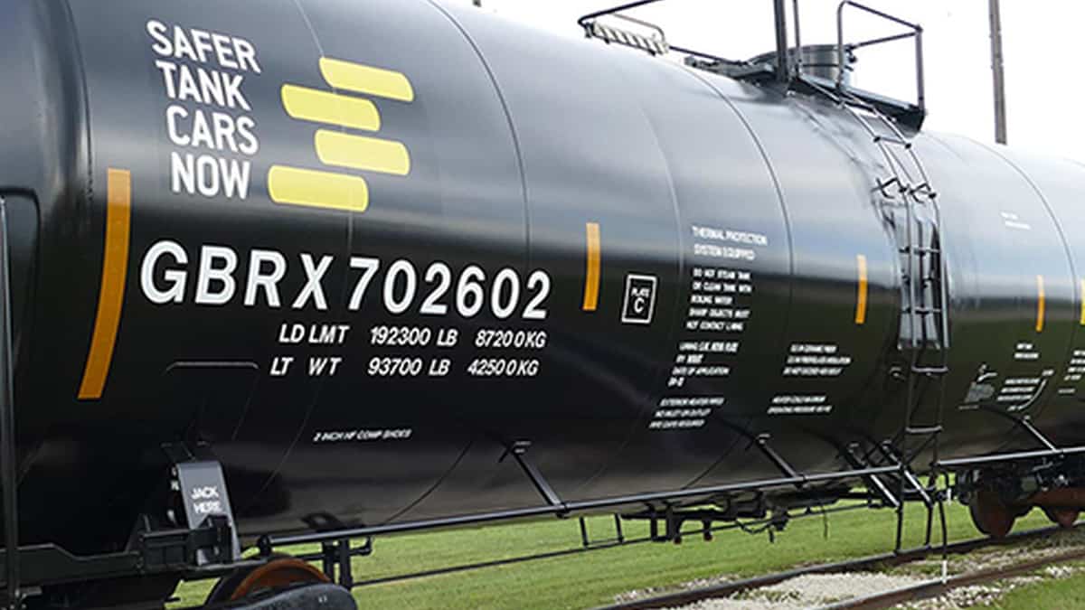 A photograph of a tank car.