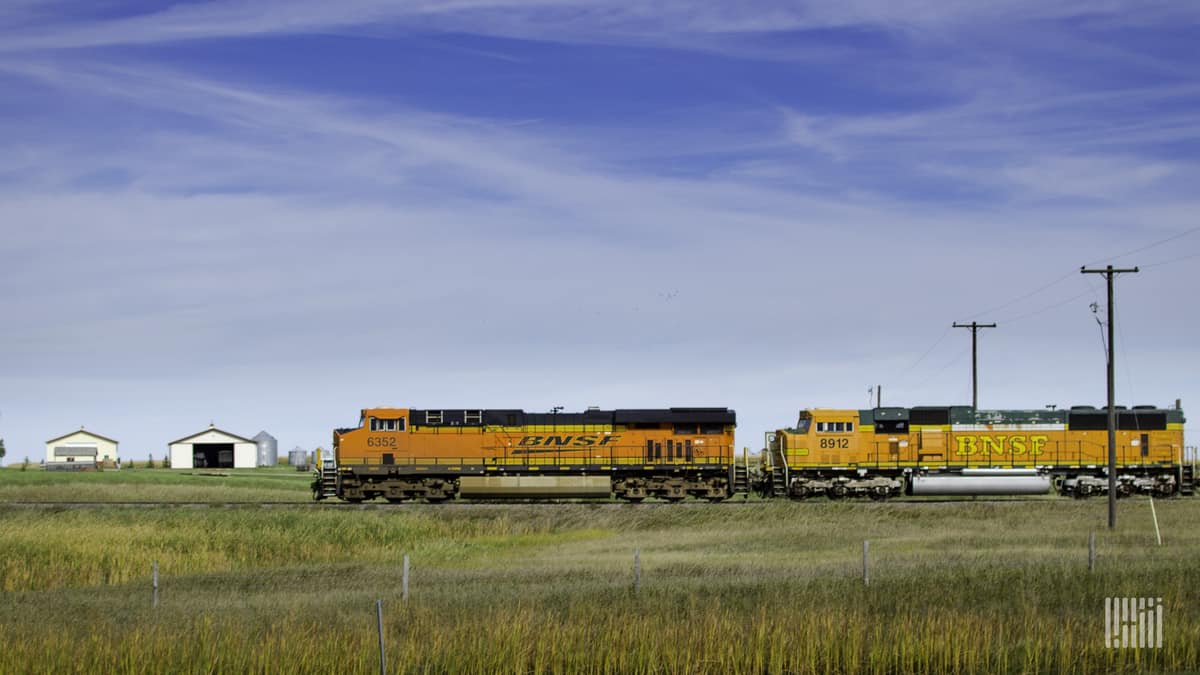 A photograph of a BNSF train.