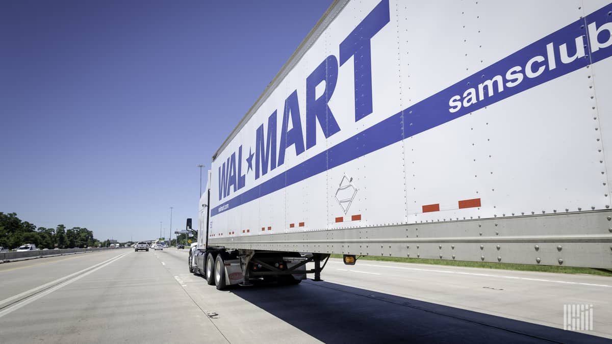 MIT kicked off a session of its online SCM course for Walmart associates.