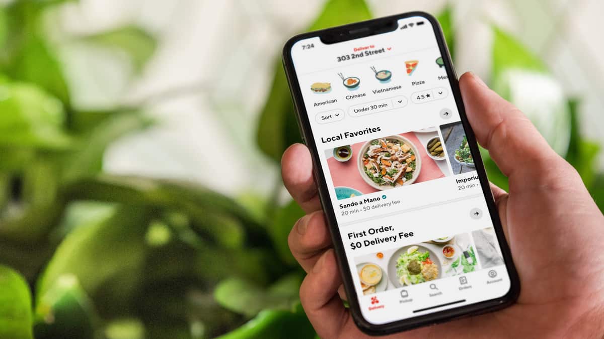 DoorDash lowers commissions for restaurants