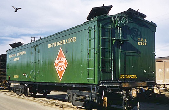 An REA refrigerated boxcar. The photo was taken at Taylor Yard in Los Angeles in February 1958. (Photo: SLO Railroad Museum)
