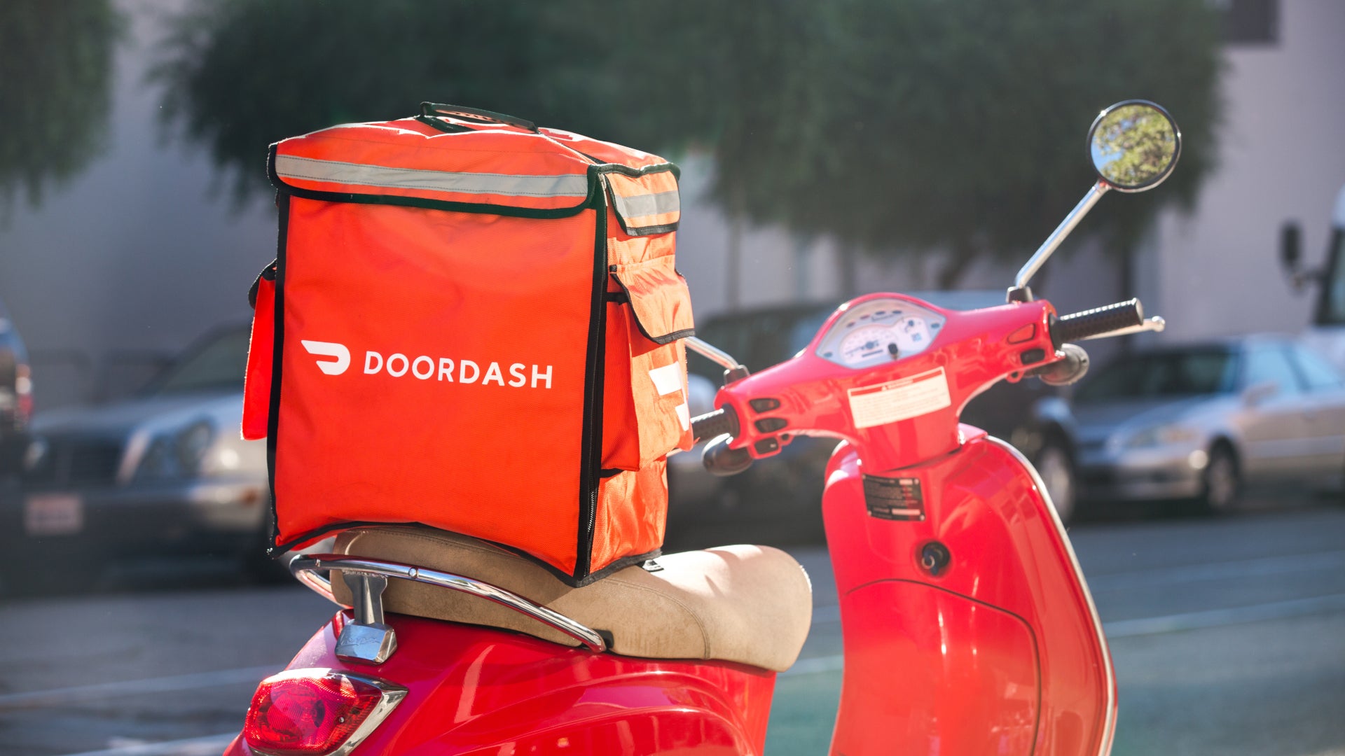 DoorDash reports mixed earnings, stock jumps post market on news of Wolt acquisition