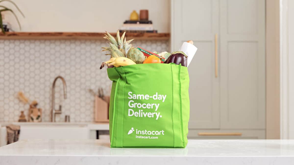 Instacart and DoorDash are both rolling out ultrafast 15 minute grocery delivery services