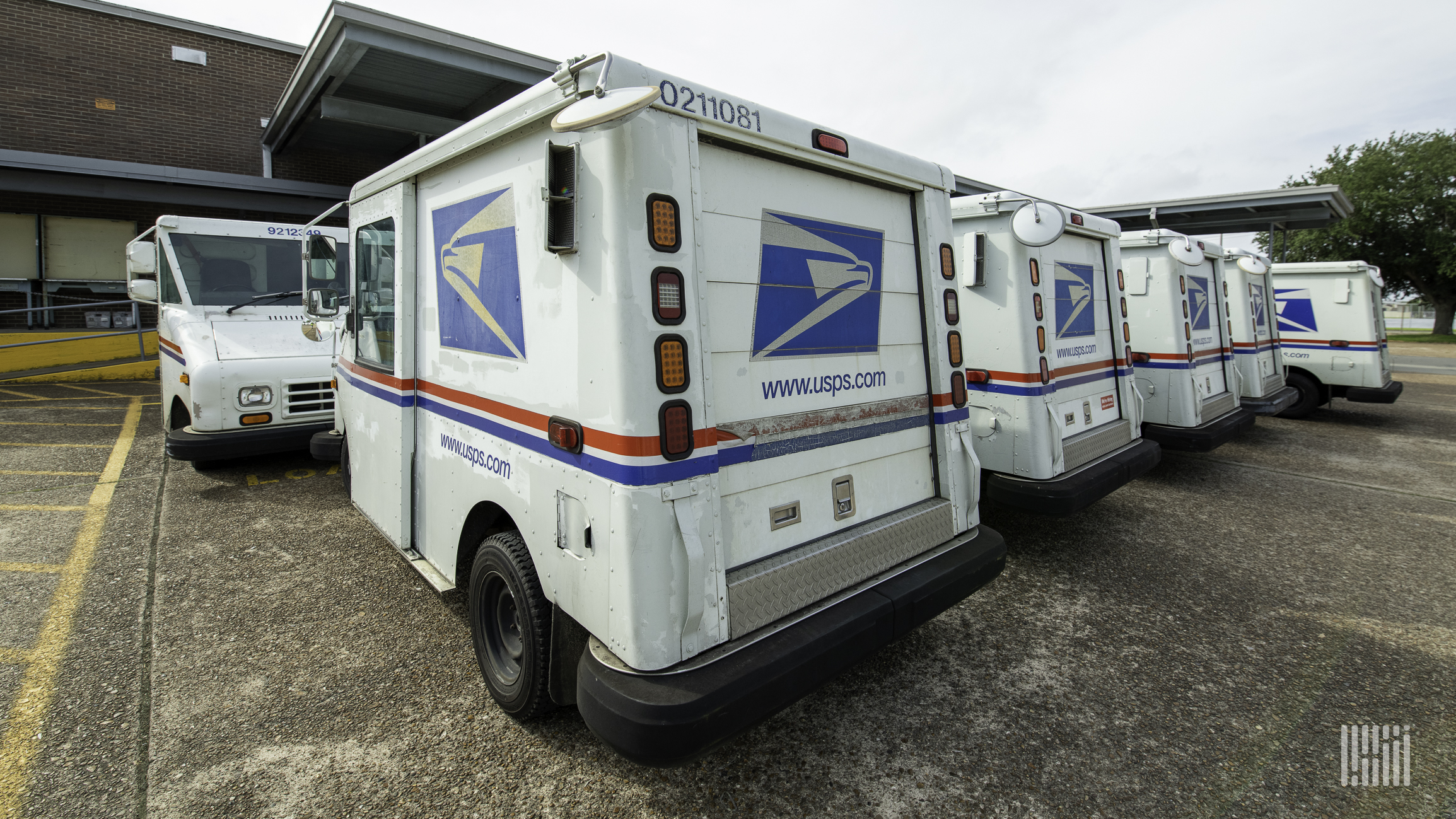 The White House chooses the Postal Service to deliver hundreds of millions of at-home COVID-19 test kits