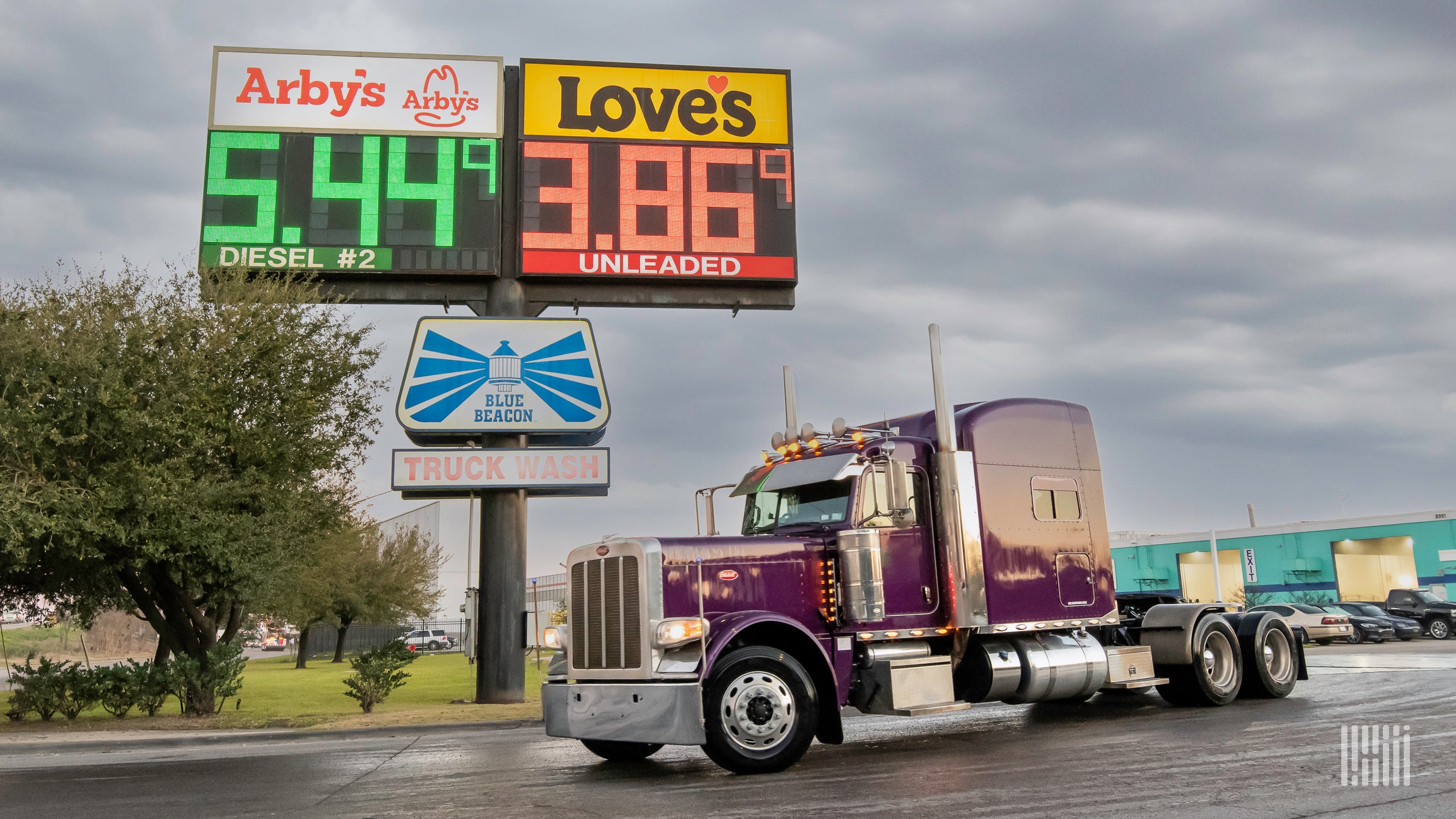 Trucking costs soared in 2021, led by jump in diesel prices, I-75 closure  planned