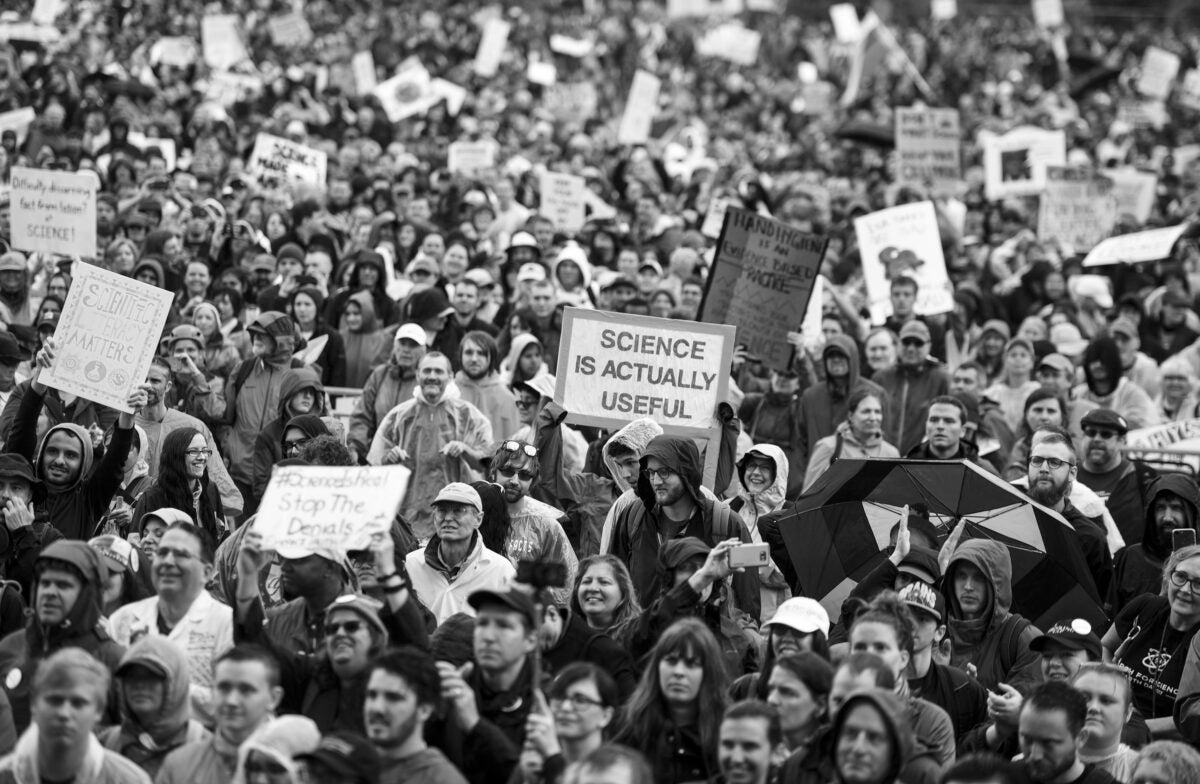 Thousands celebrated on the first Earth Day in 1970. (Photo: earthday.org) 