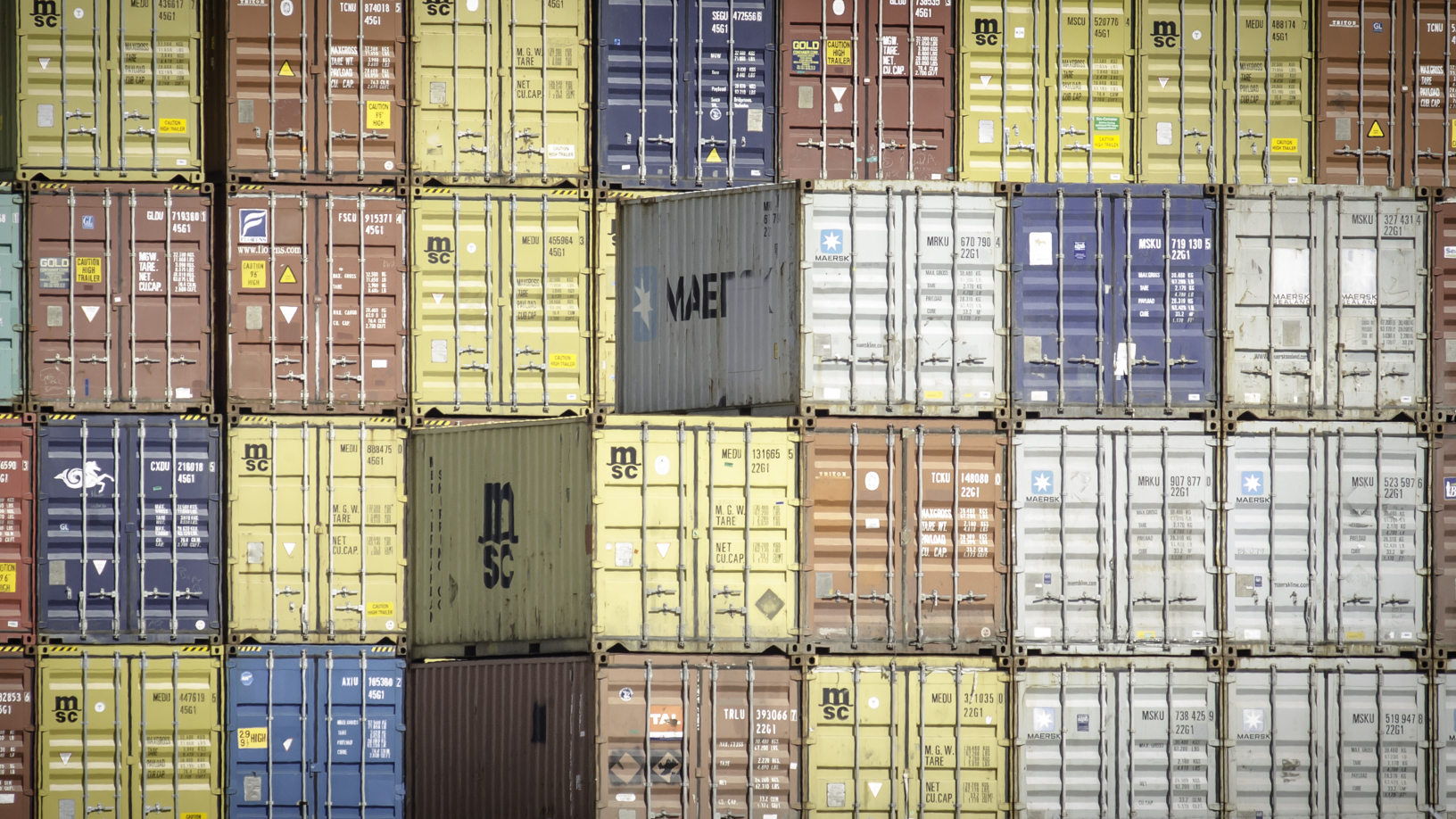 photo of containers piled up in Los Angeles/Long Beach port complex