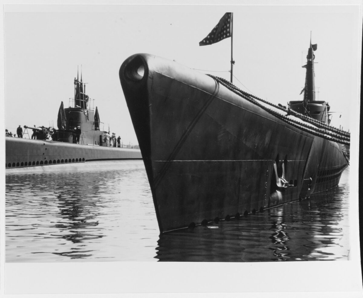 The USS Dace at anchor. (Photo: history.navy.mil)