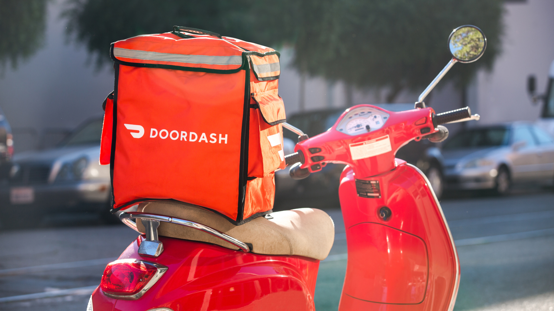 DoorDash Tipping Guide: What You Need To Know Before You Order