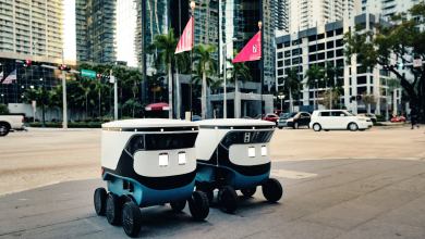 Uber Eats Cartken robot delivery