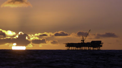 Offshore oil platform