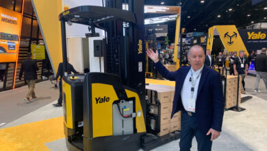 Yale lift truck technologies forklift reach truck