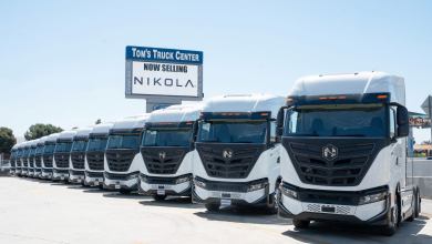 Row of Nikola Tre BEVs at Tom's Truck Center (May 2023)