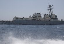 photo of U.S. destroyer that rescued Israel-linked ship