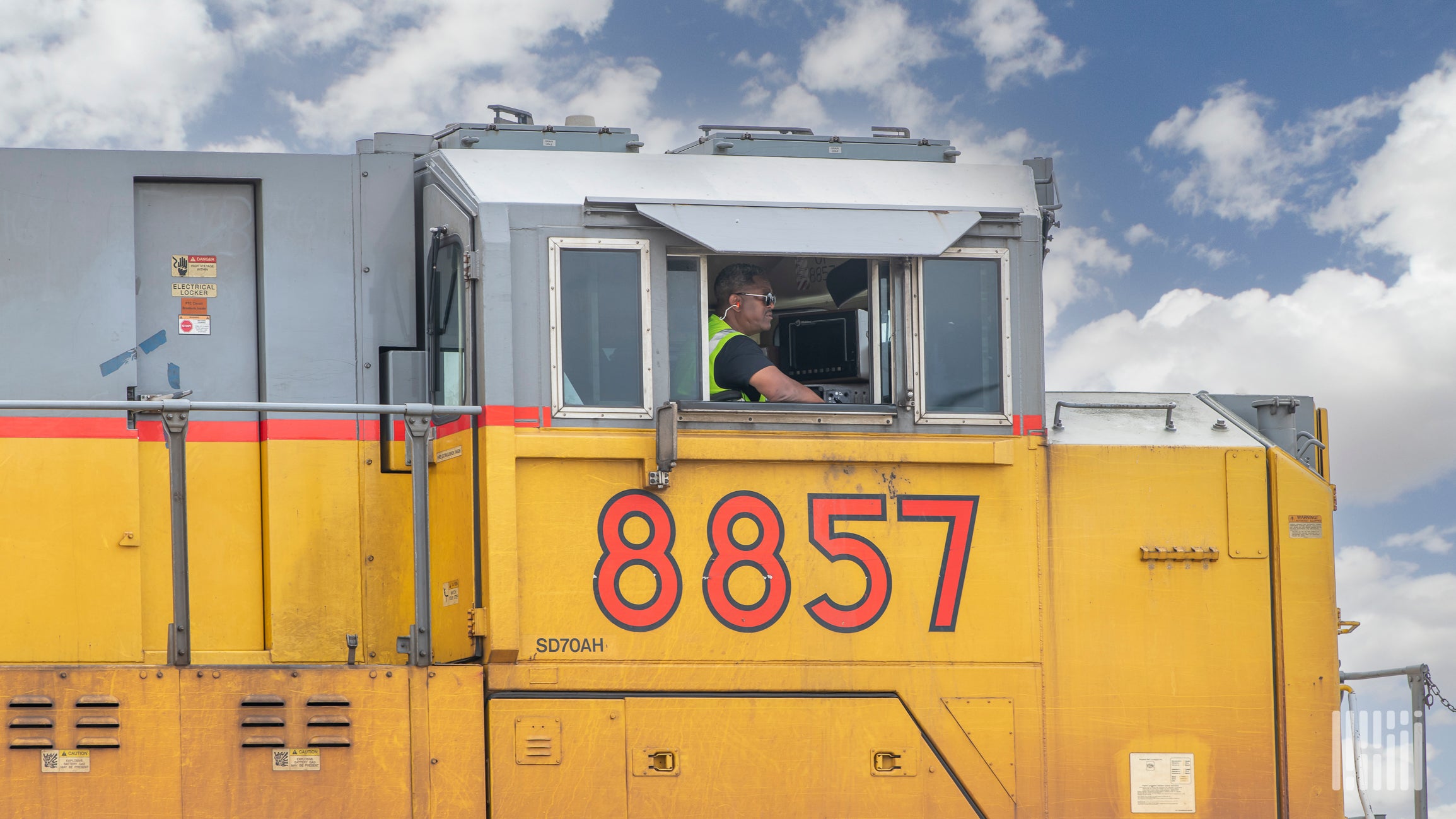 FRA’s train crew size rule moves forward FreightWaves