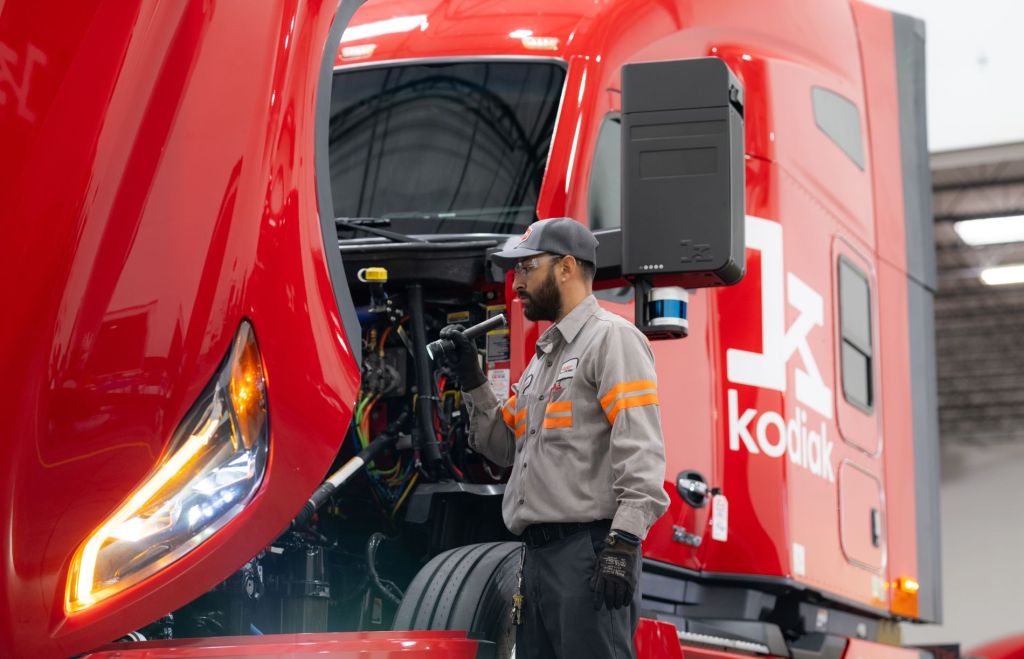 Ryder worker with Kodiak Robotics autonomous truck