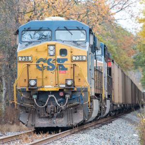 CSX eliminates more than 100 management positions