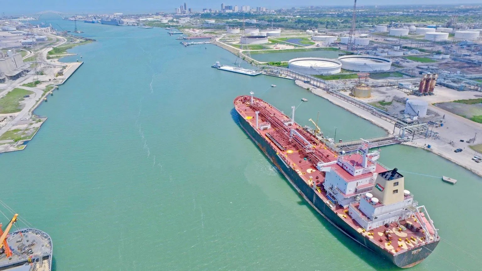 Texas port completes $625M ship channel deepening project