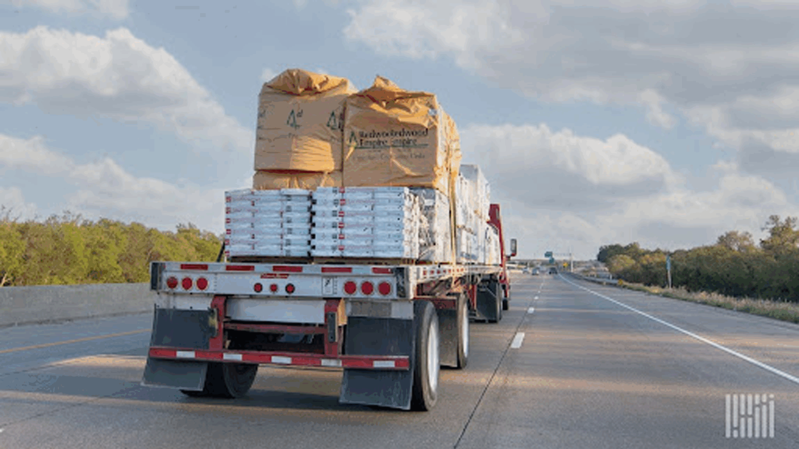 Thinking About Flatbedding? What Every First-Time Open Deck Owner-Op Needs to Know