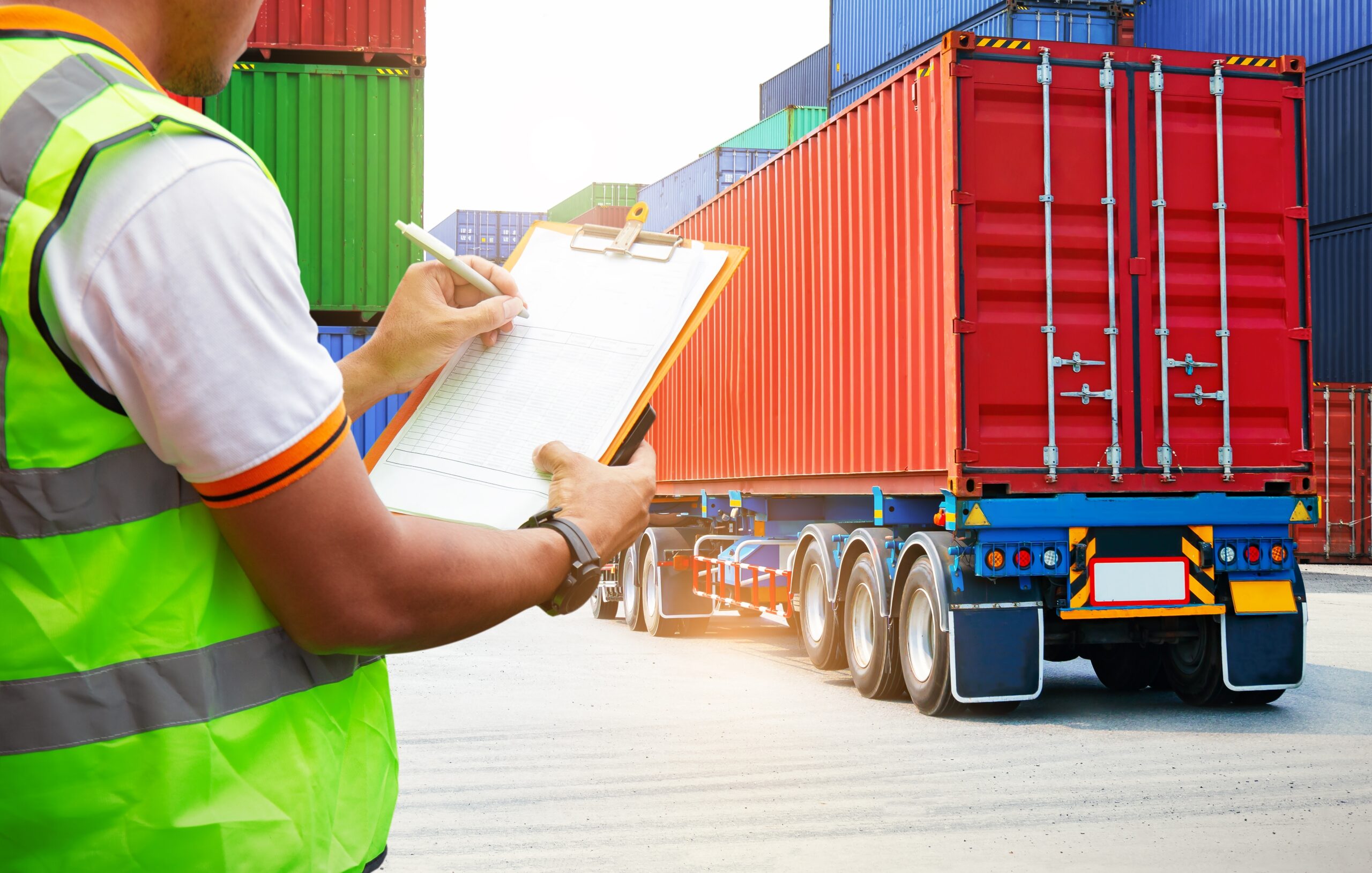 Heavy debt load, flat container shipments lead Moody’s to cut TRAC rating