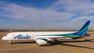 An Alaska Air Boeing 787 Dreamliner with new green livery.
