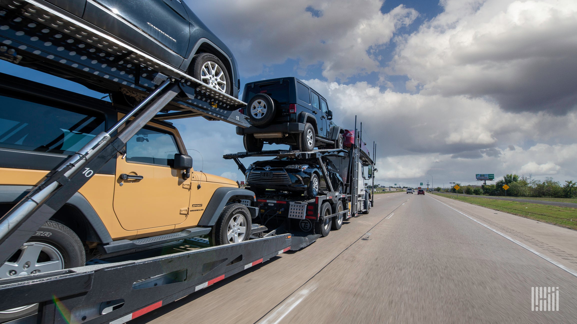 Stellantis sues supplier in Mexico, halting Jeep production