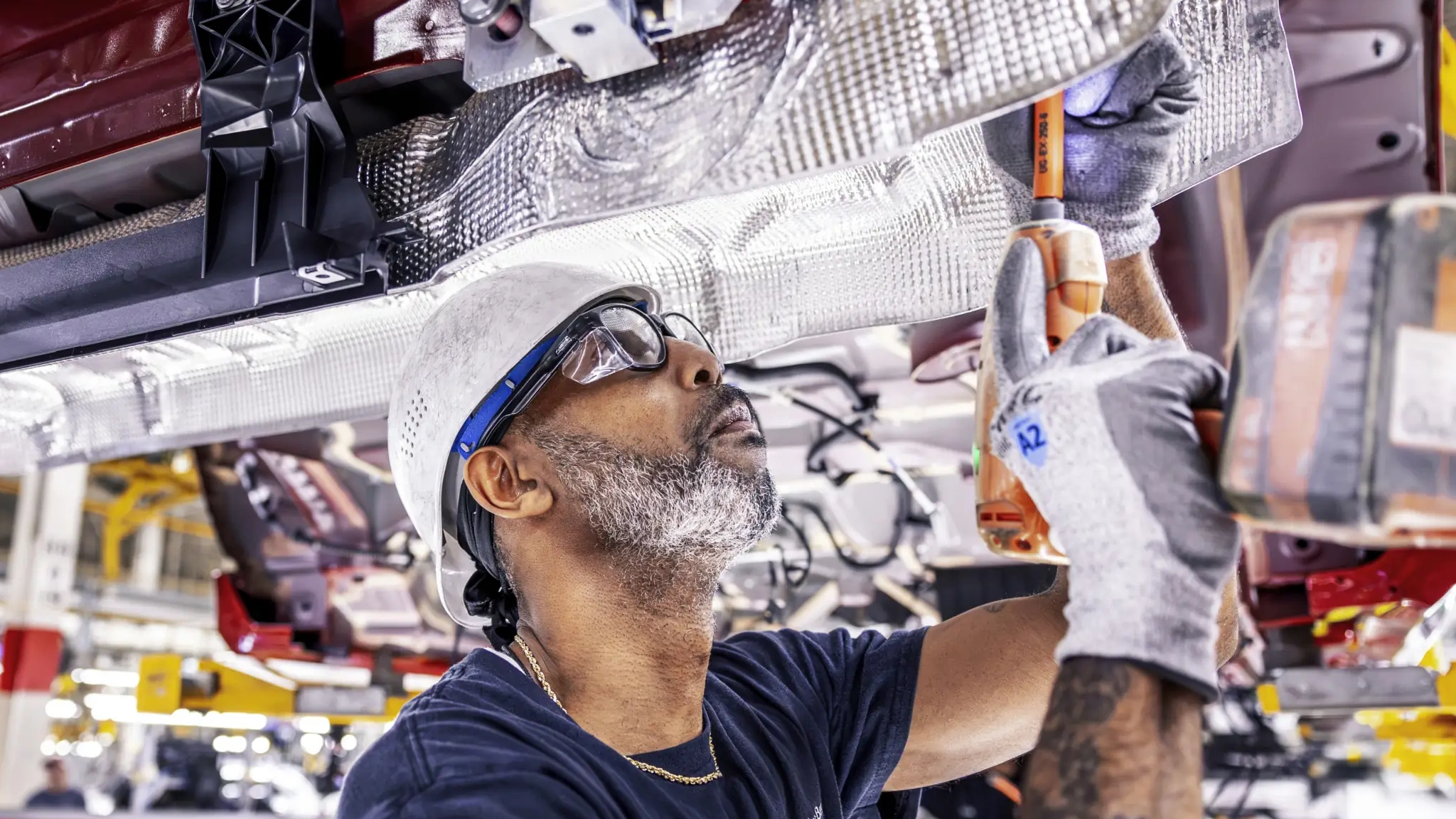 Mercedes-Benz sets $4B investment in plant served by Norfolk Southern