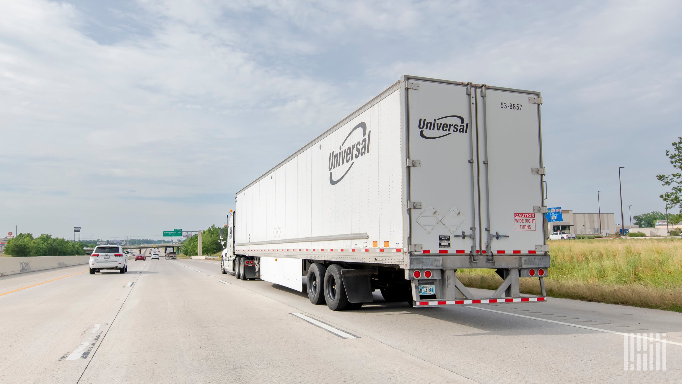 Universal Logistics slips to Q1 loss as intermodal collapse deepens