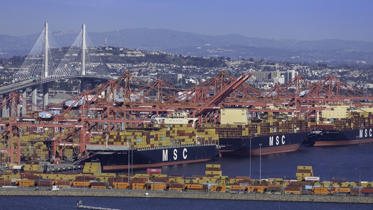 NEW: Trade turbulence turns to record volume for top U.S. port
