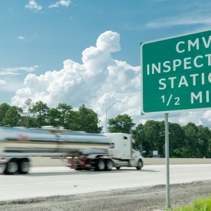 A newcomer to Roadcheck driver violations top 5: speaking English