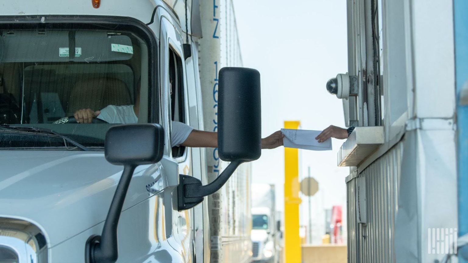 FMCSA, New York ready to rumble over non-domiciled CDL rules