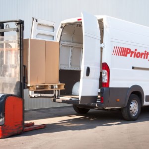 Private equity group rolls up 3 small firms for courier network