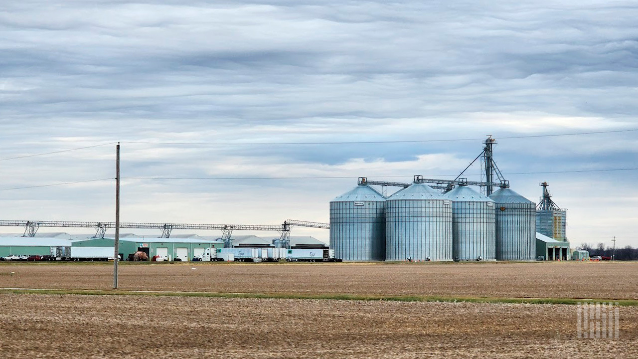 Seasonal ag truckers from Mexico face same English-language rules, DOL says