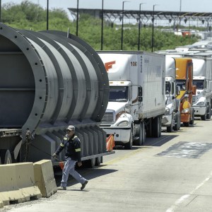 US-Mexico trade smashes monthly record at nearly $95B