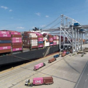 Savannah port moves 1 million TEUs to start fiscal year