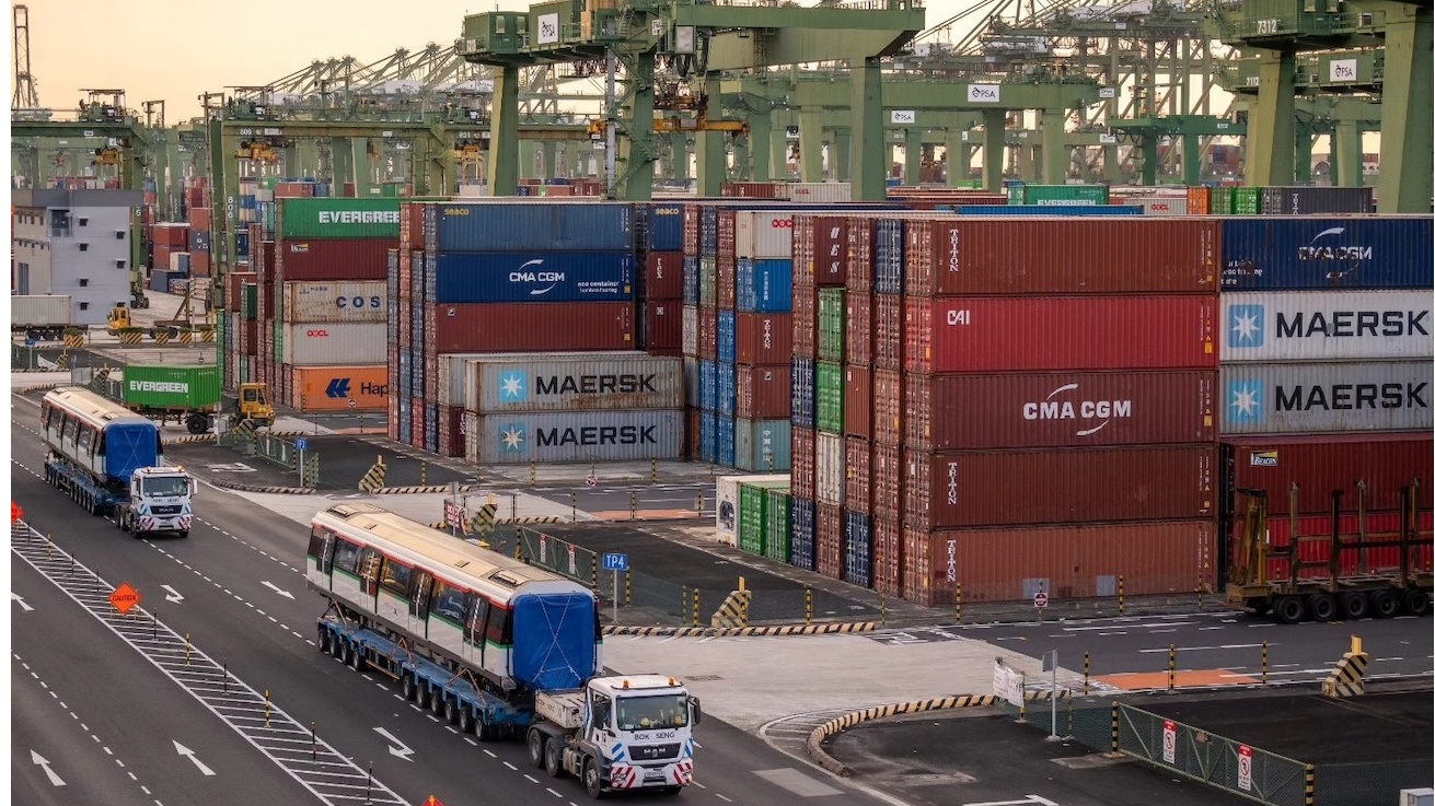 The vessel queue at the Port of Singapore doubled in September. (Photo: PSA Singapore)