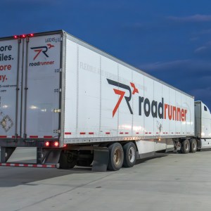 Roadrunner announces Canada-outbound service