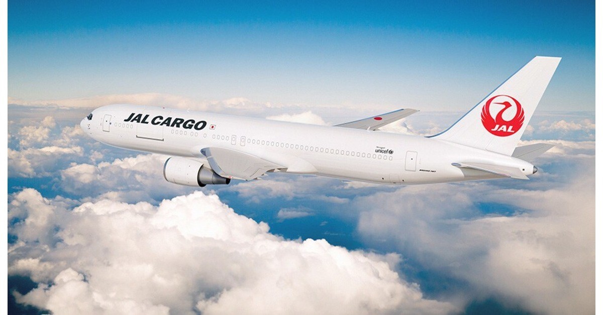 Japan Airlines Cargo is outsourcing some flying to contract carriers with larger freighter aircraft that are suited for long-haul transportation. (Photo: JAL)