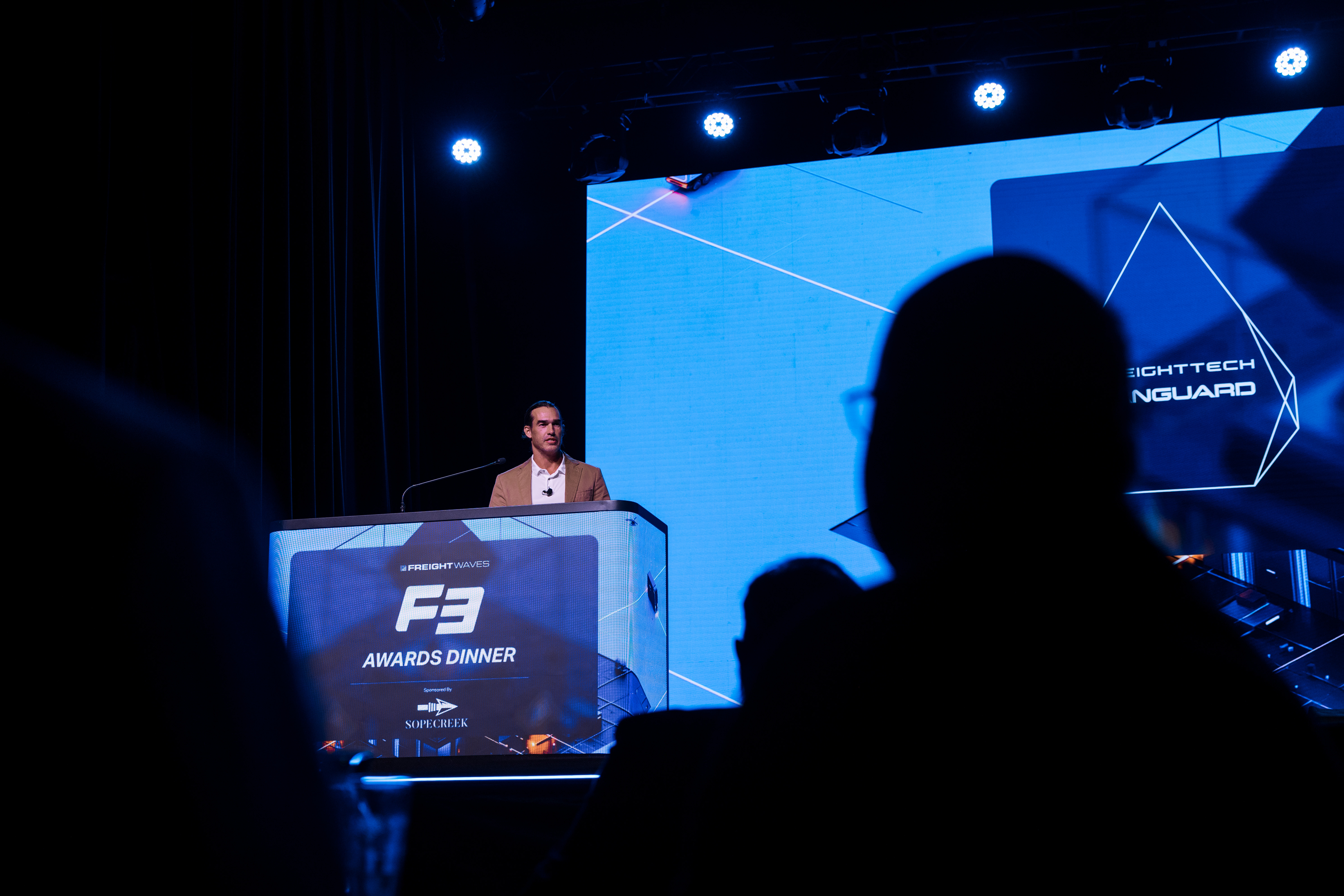 Jett McCandless, founder and CEO of project44 and LSP44, speaks after receiving the inaugural FreightTech Vanguard Award at FreightWaves’ F3 Awards Dinner in Chattanooga on Oct. 26. (Photo: FreightWaves)